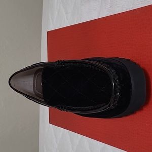 DONALD J PLINER SIZE 8.5 shoes